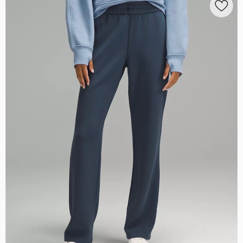 Lululemon Softstreme High Rise Navy Athleisure Sweatpants Size 6